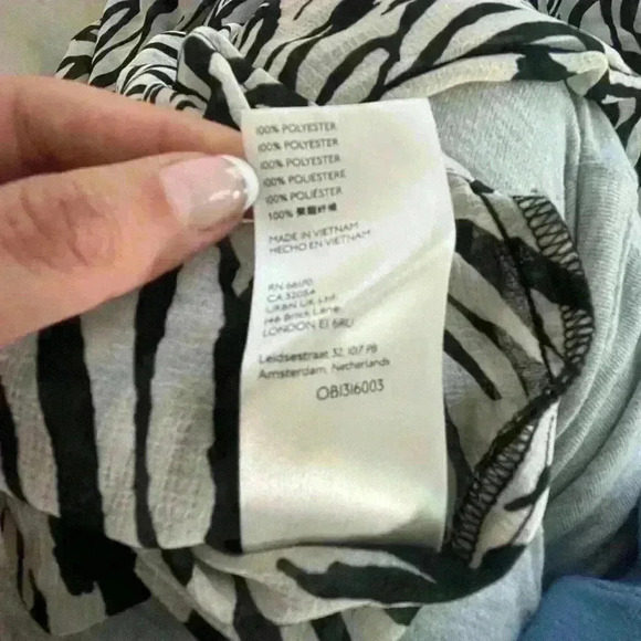 Free people Ciara zebra button down shirt blouse sz XS EXTRA SMALL - Picture 7 of 9